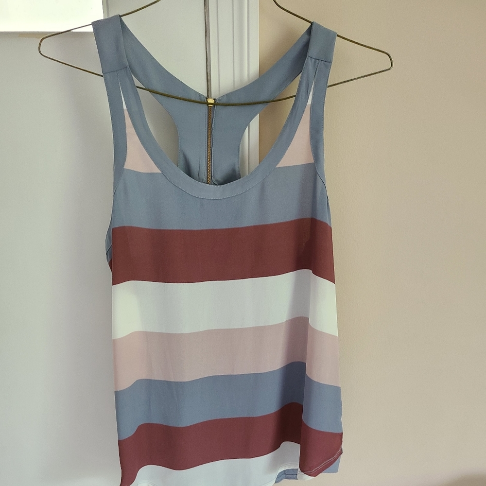 Express Razorback top